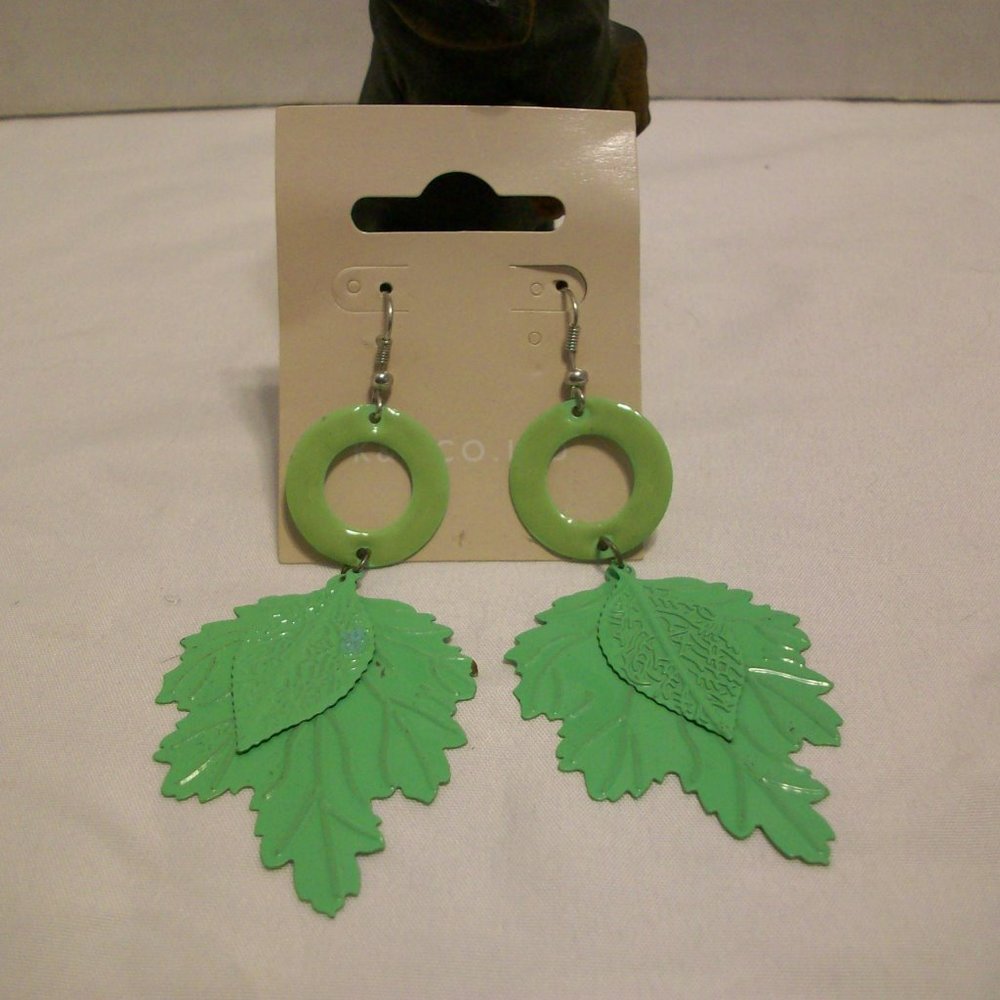 🌞Fashion Jewelry Green Metal Leaf Earrings